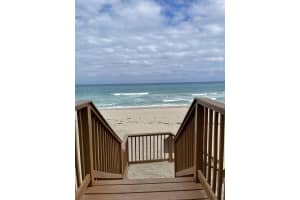 3560 S Ocean Boulevard   403, South Palm Beach, FL 33480 Sold 10/20/23