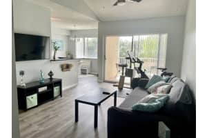 1570 S 42nd Circle   305, Vero Beach, FL 32967 Sold 06/14/23