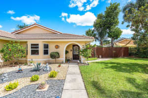 5380 Helene Cir, Boynton Beach, FL 33472, Sold 04/26/23