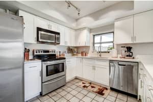 533 SW 29th Ave, Delray Beach, FL 33445, Sold 05/15/23