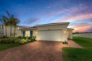 7578 NW Deysbrook Ln, Port St. Lucie, FL 34986, Sold 05/03/23