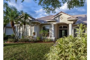 3881 NW Willow Creek Dr, Jensen Beach, FL 34957, Sold 05/26/23