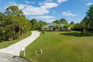 7841 SE Oakdale Court, Stuart, FL 34997 Sold 08/31/23