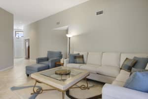 2616  La Cristal Circle, Palm Beach Gardens, FL 33410 Sold 07/27/23