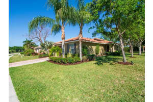 4520  55th Street, Vero Beach, FL 32967 Sold 08/15/23
