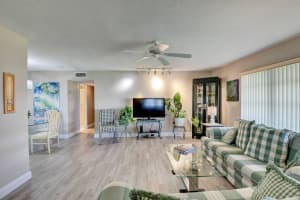 200  High Point Court  E Apt D, Delray Beach, FL 33445 Sold 07/31/23