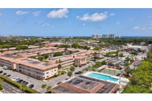 400 NW 20th St, Boca Raton, FL 33431, Sold 05/11/23