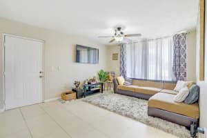 7840 Sonoma Springs Cir, Lake Worth, FL 33463, Sold 04/18/23