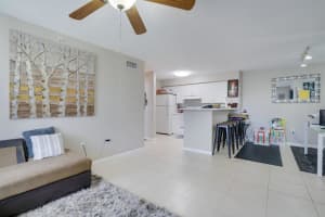 7840 Sonoma Springs Cir, Lake Worth, FL 33463, Sold 04/18/23