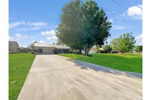 5313  Echo Pines Circle  E, Fort Pierce, FL 34951 Sold 07/28/23