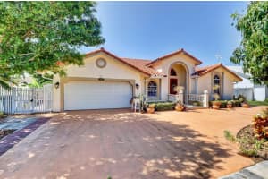 421  Cottonwood Lane, Boca Raton, FL 33487 Sold 06/09/23