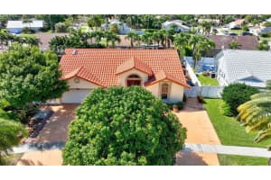 421  Cottonwood Lane, Boca Raton, FL 33487 Sold 06/09/23