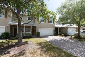 616 NE Bent Paddle Lane, Port Saint Lucie, FL 34983 Sold 06/15/23