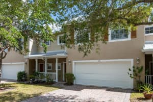 616 NE Bent Paddle Lane, Port Saint Lucie, FL 34983 Sold 06/15/23