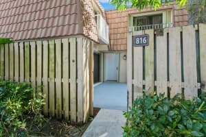 816  Blue Ridge Circle, West Palm Beach, FL 33409 Sold 05/03/23