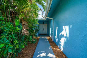 4210 NW 9th St, Delray Beach, FL 33445, Sold 06/02/23