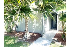 8164 SE Croft Cir, Hobe Sound, FL 33455, Sold 03/31/23