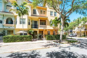 2487  San Pietro Circle, Palm Beach Gardens, FL 33410 Sold 05/16/23