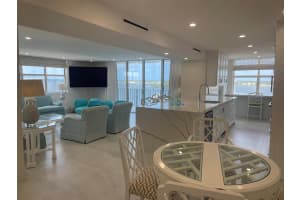 MLS# R10877365, West Palm Beach, Florida 33405