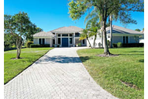 884 SW Squire Johns Lane, Palm City, FL 34990 Sold 05/26/23