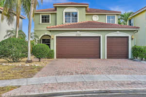 10892  Lake Wynds Court, Boynton Beach, FL 33437 Sold 08/09/23