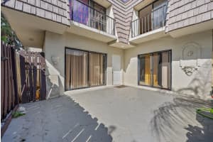 MLS# R10877565, West Palm Beach, Florida 33401