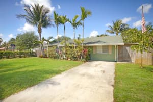 6831  Boston Drive Drive, Lake Worth Beach, FL 33462 Sold 05/03/23