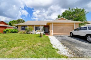 20570  Carousel Cir W, Boca Raton, FL 33434 Sold 09/29/23