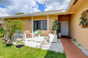 20570  Carousel Cir W, Boca Raton, FL 33434 Sold 09/29/23
