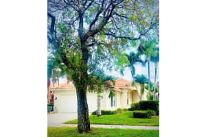 4786 Lakeland Drive Delray Beach, FL 33445 Sold 06/15/23