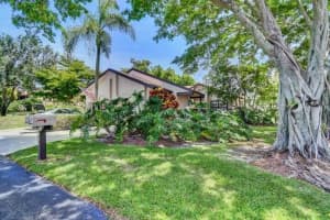 5319  Fairway Woods Drive   2712, Delray Beach, FL 33484 Sold 07/21/23