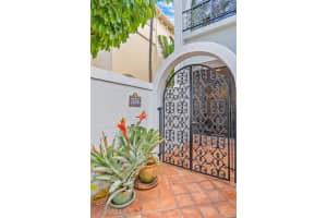 5552 N Ocean Boulevard Ocean Ridge, FL 33435 Sold 05/25/23