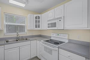 5 Lake Vista Trail 106, Port St. Lucie, Fl 34952 Port Saint Lucie, FL 34952 Sold 05/16/23