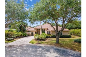 126  Still Lake Drive, Jupiter, FL 33458 Sold 07/18/23