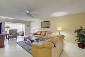 1410 Sw High Point Way Sw B Delray Beach, FL 33445 Sold 05/05/23