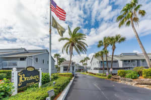 4949 N Highway A1a    142, Hutchinson Island, FL 34949 Sold 11/06/23