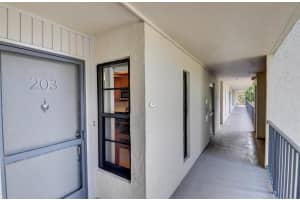 17 Royal Palm Way, Boca Raton, FL 33432, Sold 05/17/23