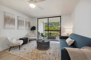 955 Egret Circle 206 Delray Beach, FL 33444 Sold 07/06/23