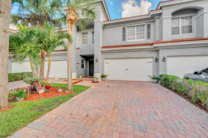 2170 Sw Cape Cod Drive Port Saint Lucie, FL 34953 Sold 05/01/23