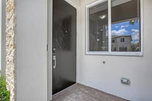 1520 Pioneer Way Royal Palm Beach, FL 33411 Sold 06/02/23