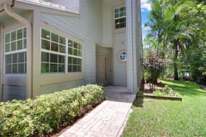 8834 Se Riverfront Terrace Jupiter, FL 33469 Sold 05/26/23
