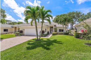 6948 Se Pacific Drive Stuart, FL 34997 Sold 05/04/23