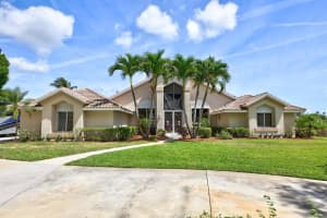 757 SE Hidden River Drive, Port Saint Lucie, FL 34983 Sold 12/27/23