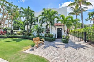 222  Monroe Drive, West Palm Beach, FL 33405 Sold 11/15/23