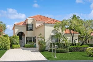 2620  La Cristal Circle, Palm Beach Gardens, FL 33410 Sold 07/03/23