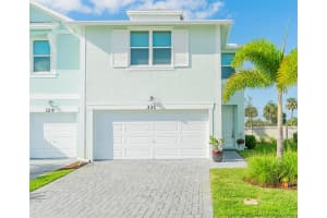 331 SE Halifax Lane, Stuart, FL 34994 Sold 05/17/23