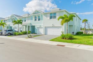 331 SE Halifax Lane, Stuart, FL 34994 Sold 05/17/23