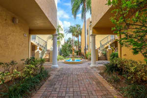 1035 Lake Shore Dr. 101 North Palm Beach, FL 33403 Sold 06/23/23