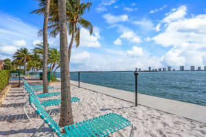 1035 Lake Shore Dr. 101 North Palm Beach, FL 33403 Sold 06/23/23