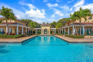 1035 Lake Shore Dr. 101 North Palm Beach, FL 33403 Sold 06/23/23